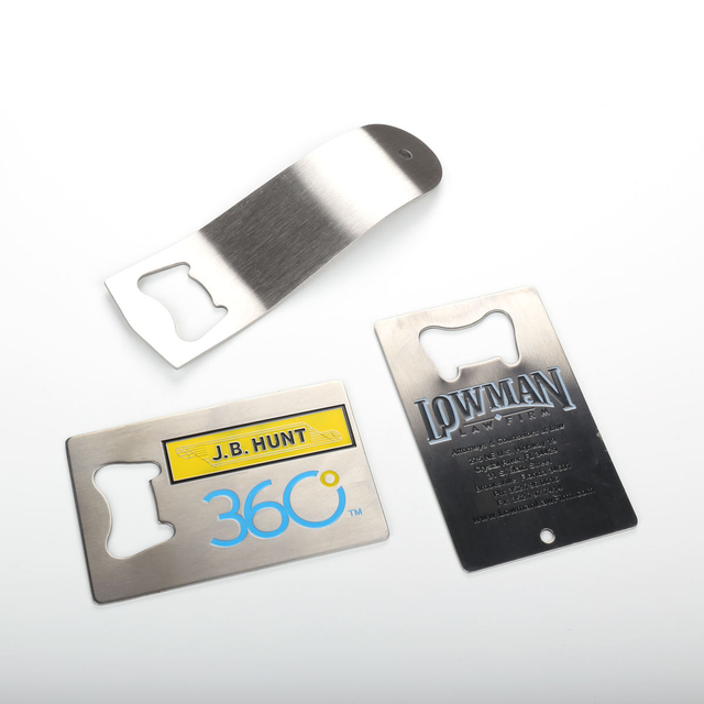 الجملة مخصص رخيصة الإبداعية البسيطة المعادن شريط الديكور الزفاف النبيذ فتاحة زجاجات مخصصة