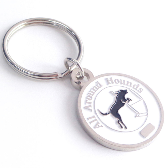 سلسلة المفاتيح المخصصة بالجملة سبائك الزنك ذات العلامات التجارية حقيبة مفتاح سلسلة نحاس حلقة تسلق حلقة رئيسية