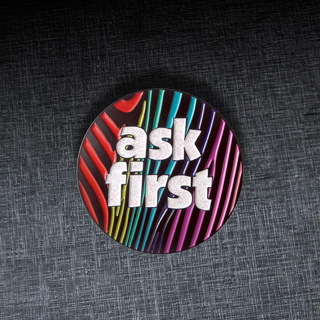 لا يوجد حد أدنى للهدايا الحرف تصنيع الحلي المخصصة شعار المعدن الصلب لينة طية صدر السترة دبوس المينا