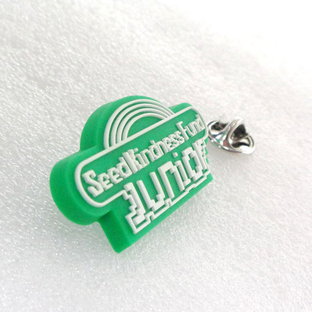 OEM السائبة شخصية مخصصة رخيصة سيليكون شارة