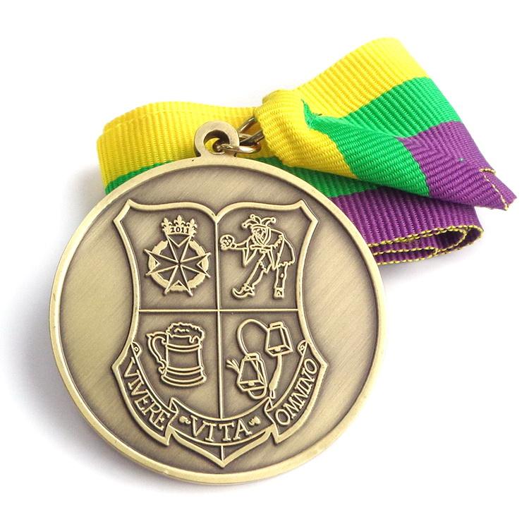 تصنيع المعدات الأصلية شعار مخصص ثلاثي الأبعاد معدن نحاس أصفر سبائك الزنك ميدالية رياضية مخصصة لتخصيص كرة القدم