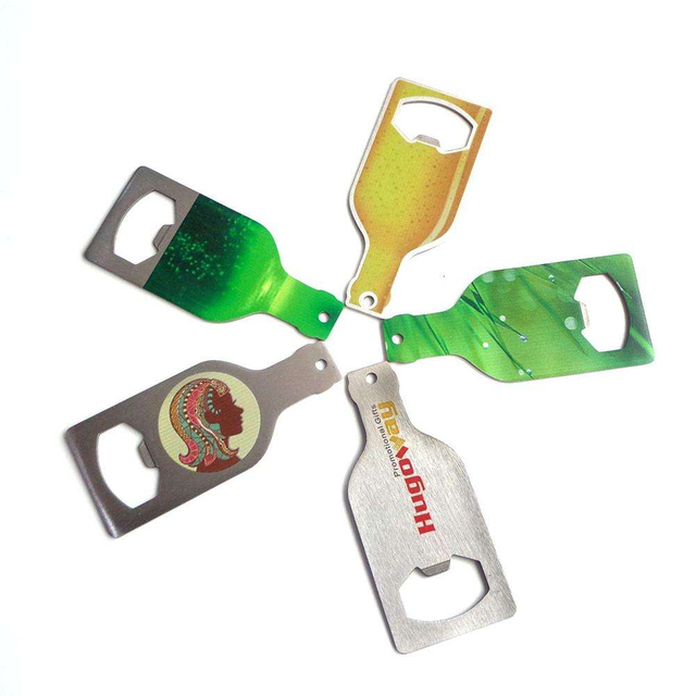 OEM تصميم مخصص زجاجة بيرة الشكل الفولاذ المقاوم للصدأ فتاحة الزجاجات جانب واحد شعار مخصص